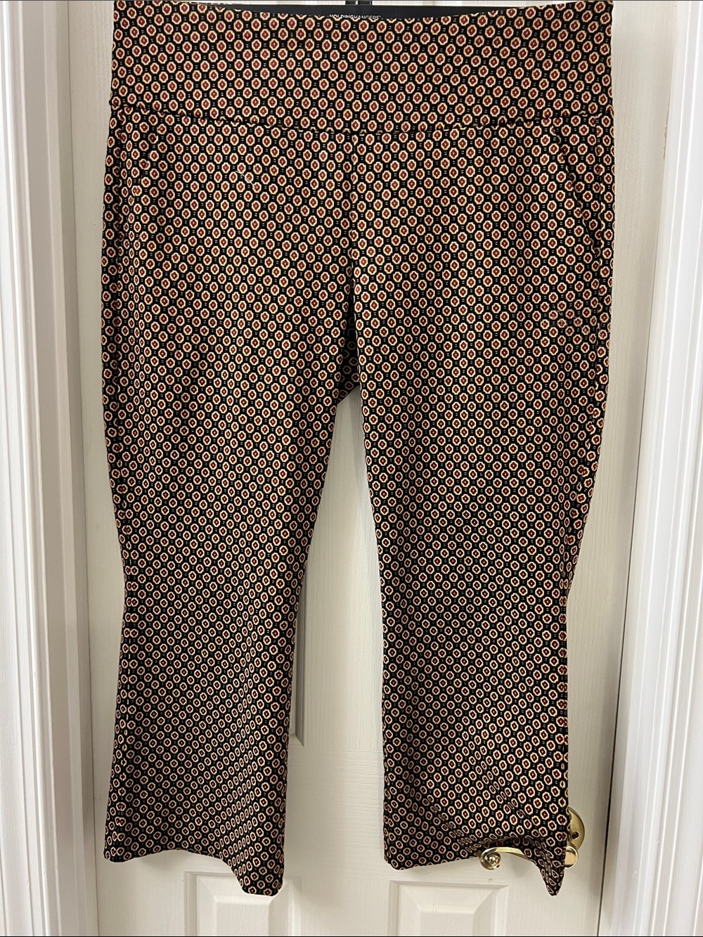 CAbi Printed Cropped Capri Pants